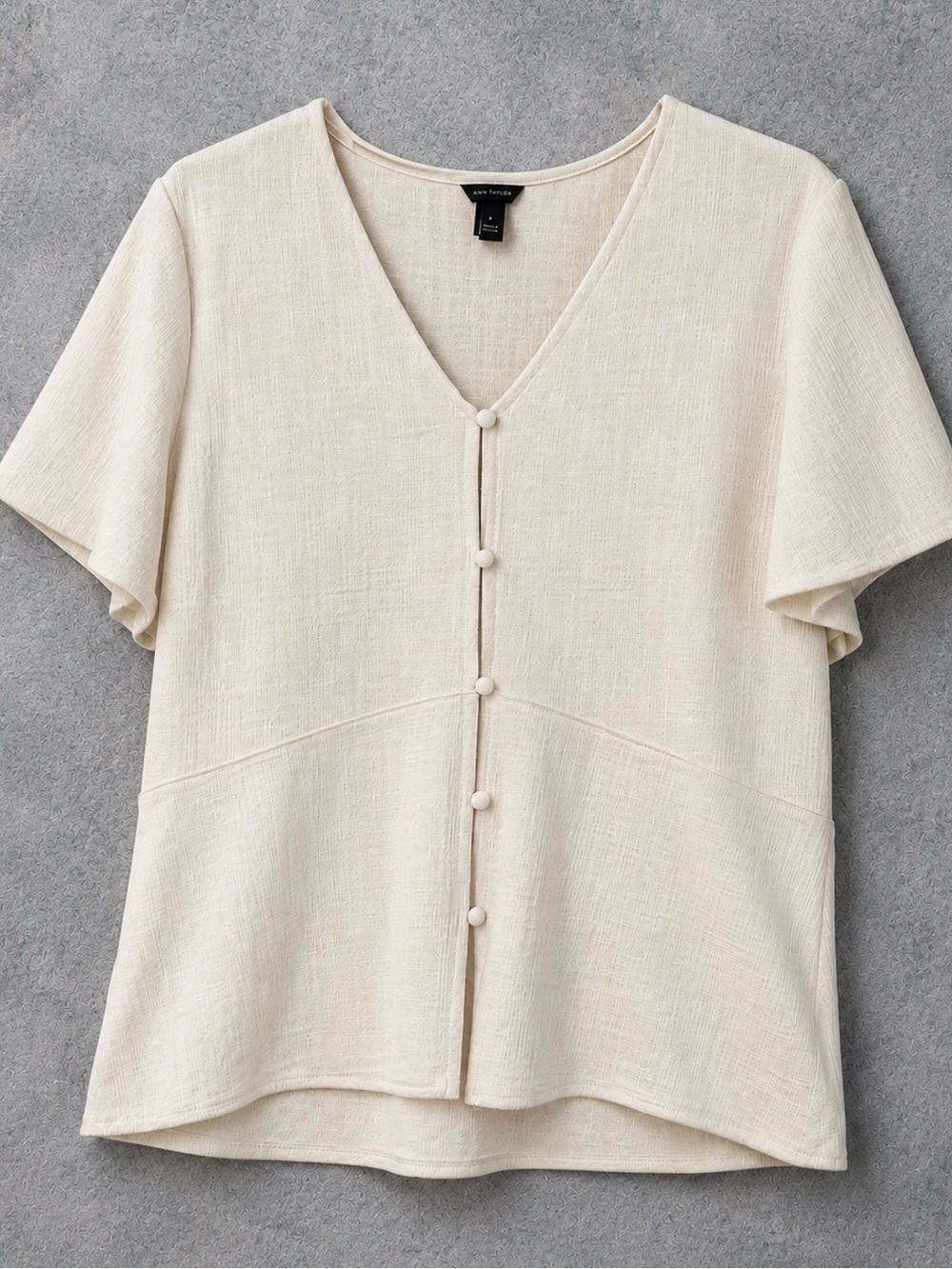 Ann Taylor Medium Ivory Textured Button Front Peplum Blouse Short Sleeve Top